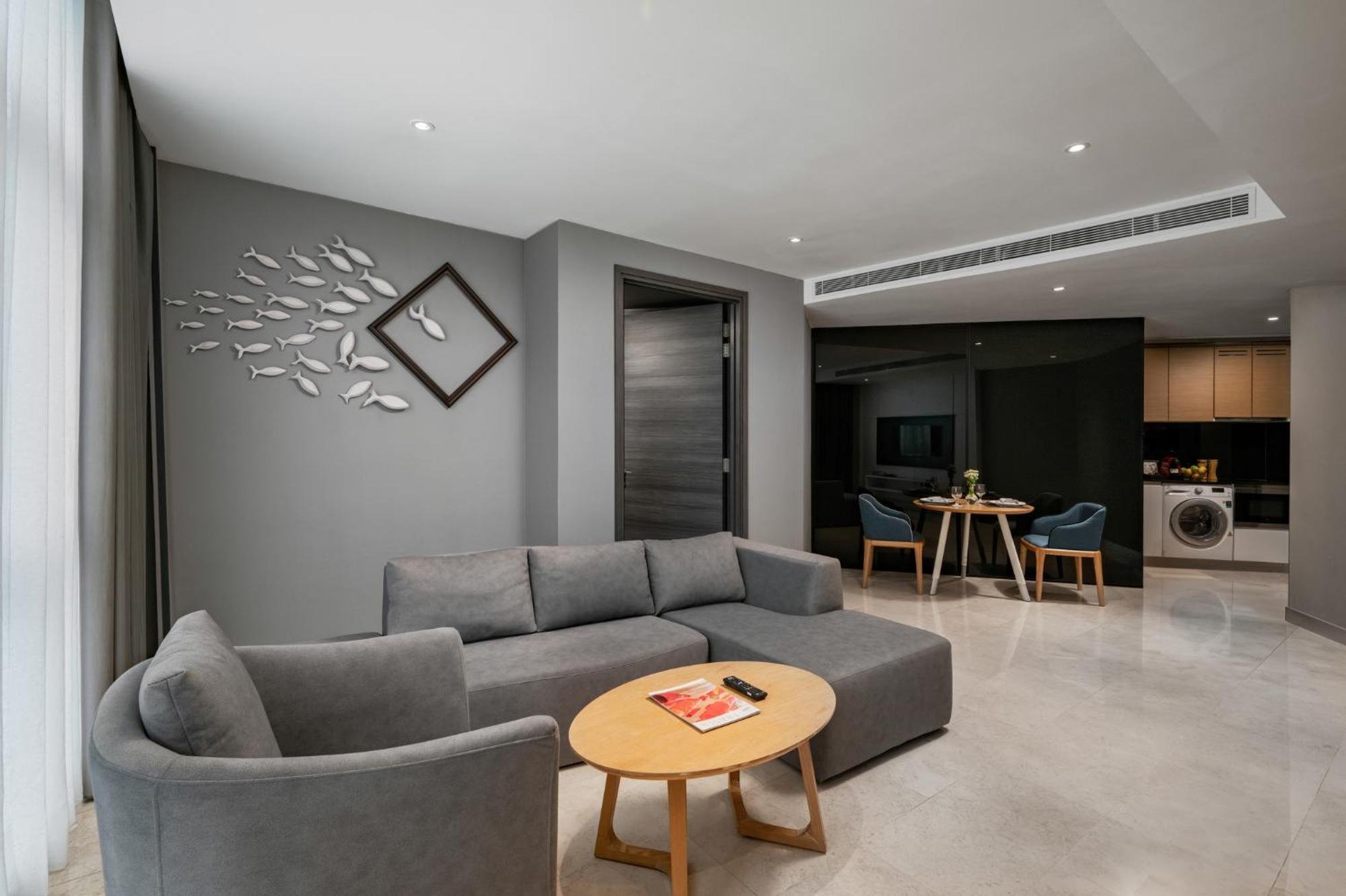 Fraser Place Puteri Harbour Nusajaya  Eksteriør billede A living room in a serviced apartment in Singapore