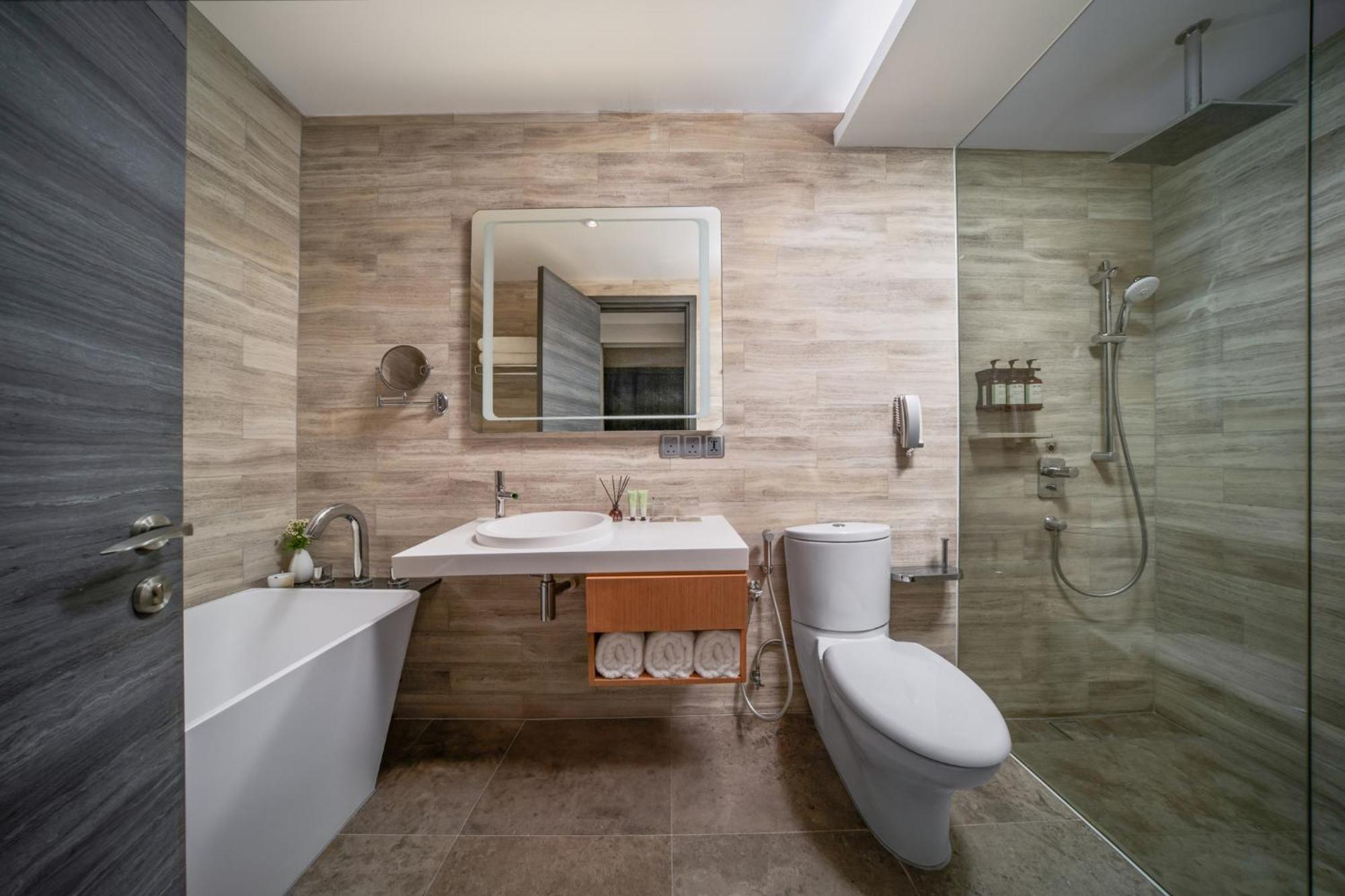 Fraser Place Puteri Harbour Nusajaya  Eksteriør billede Bathroom