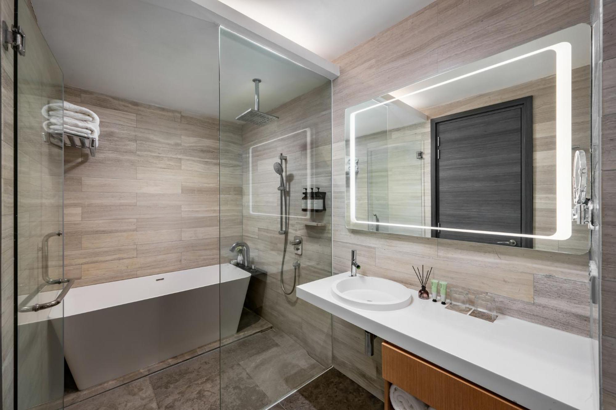 Fraser Place Puteri Harbour Nusajaya  Eksteriør billede Bathroom