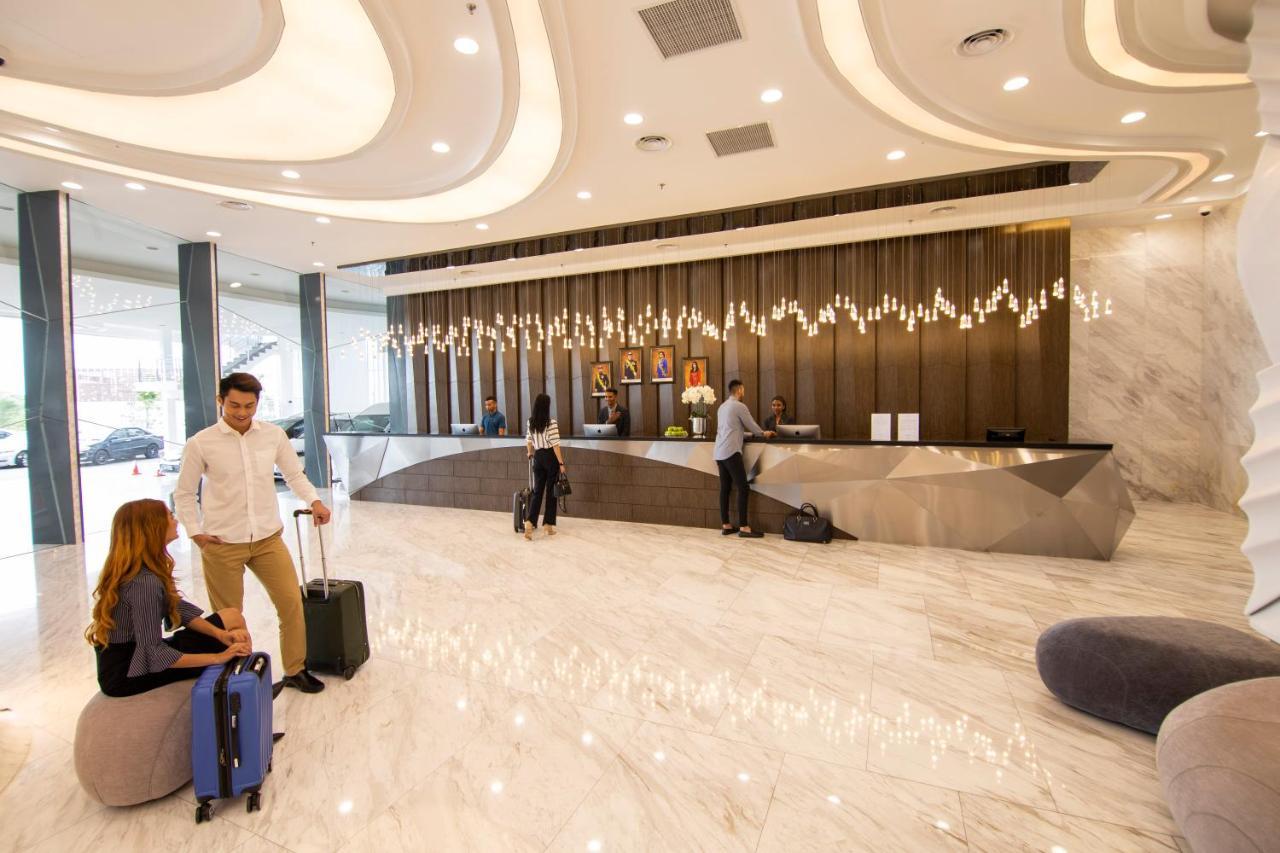 Fraser Place Puteri Harbour Nusajaya  Eksteriør billede Lobby